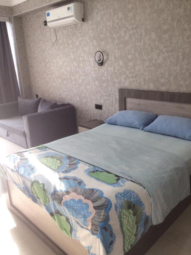 House By The Sea Hotel Kobuleti Bagian luar foto