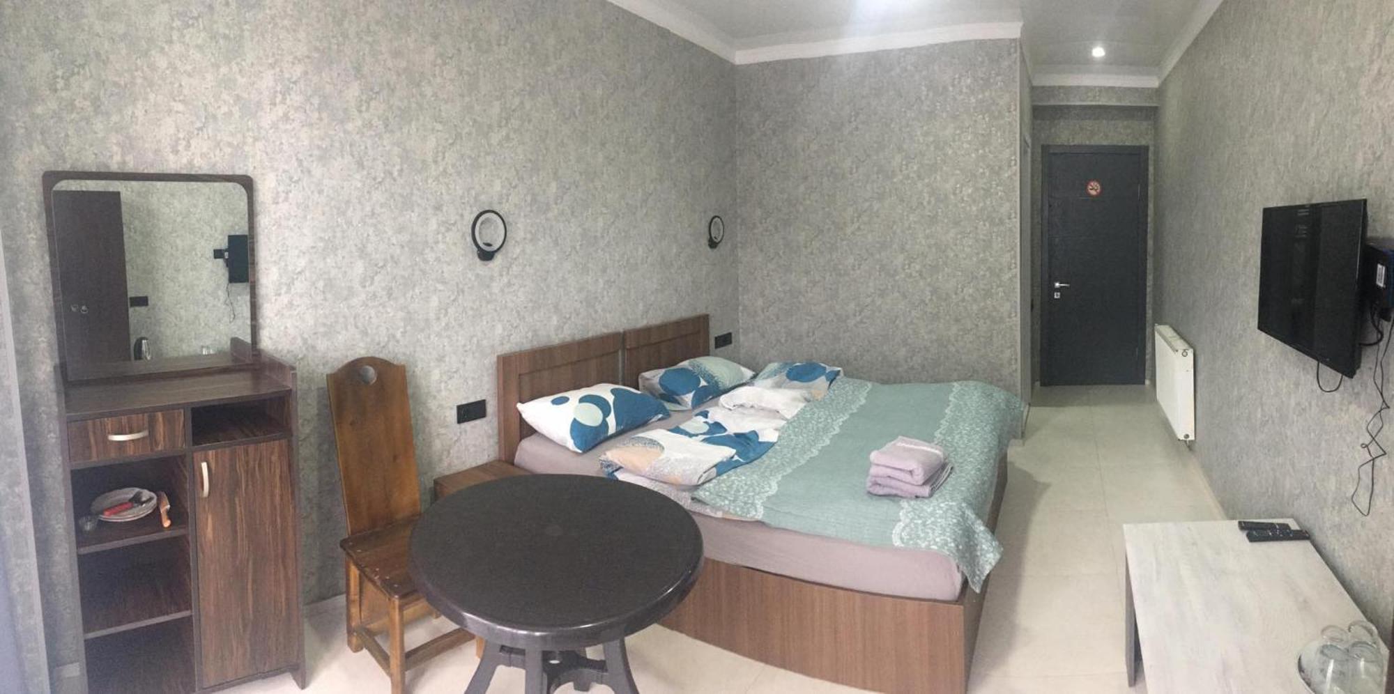 House By The Sea Hotel Kobuleti Bagian luar foto