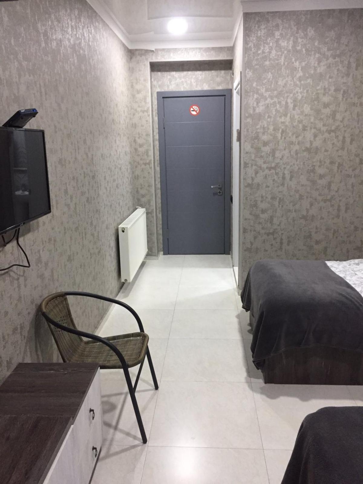House By The Sea Hotel Kobuleti Bagian luar foto