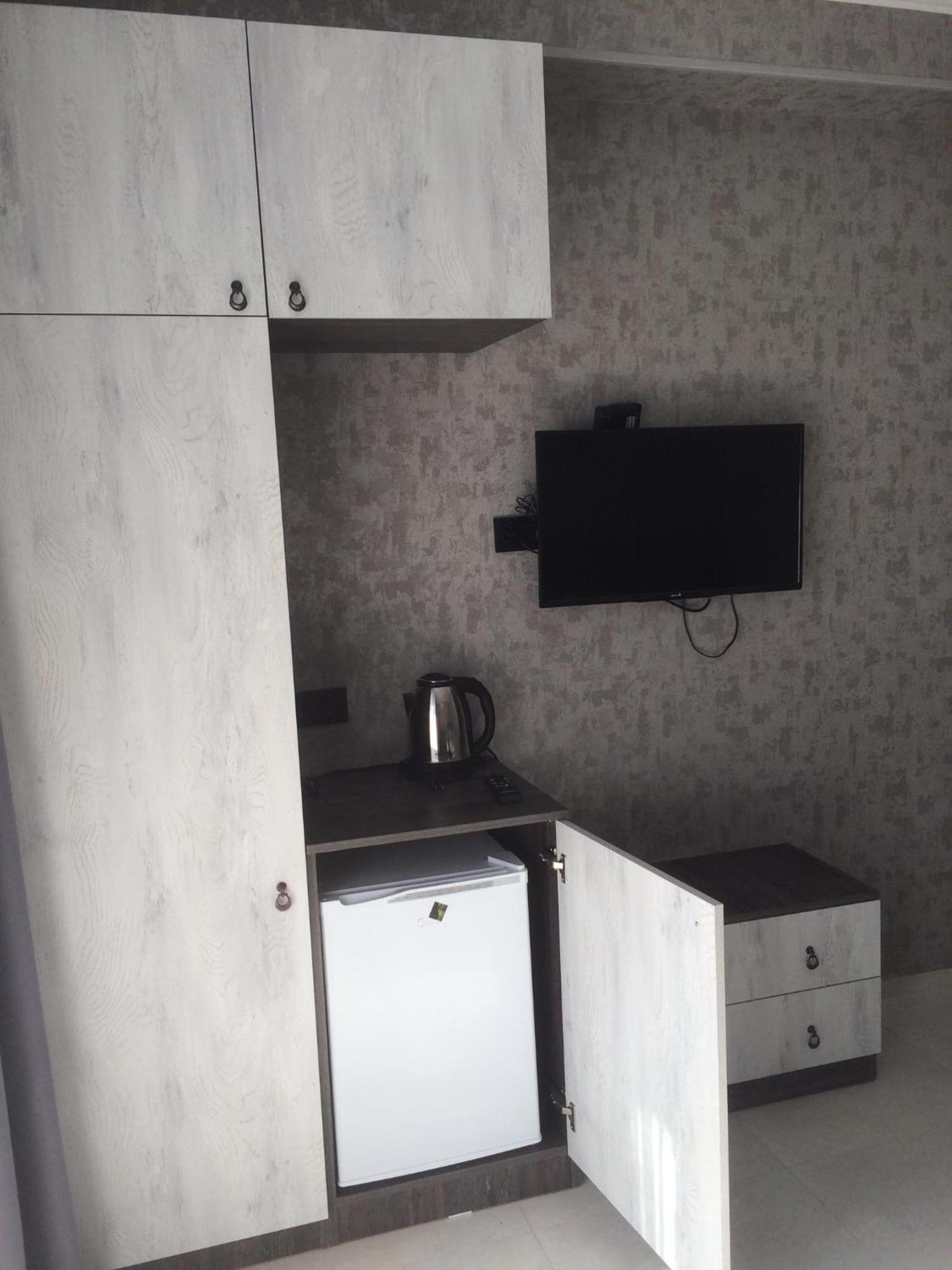 House By The Sea Hotel Kobuleti Bagian luar foto